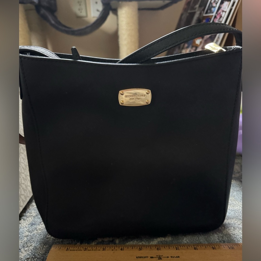 Michael Kors Crossbody